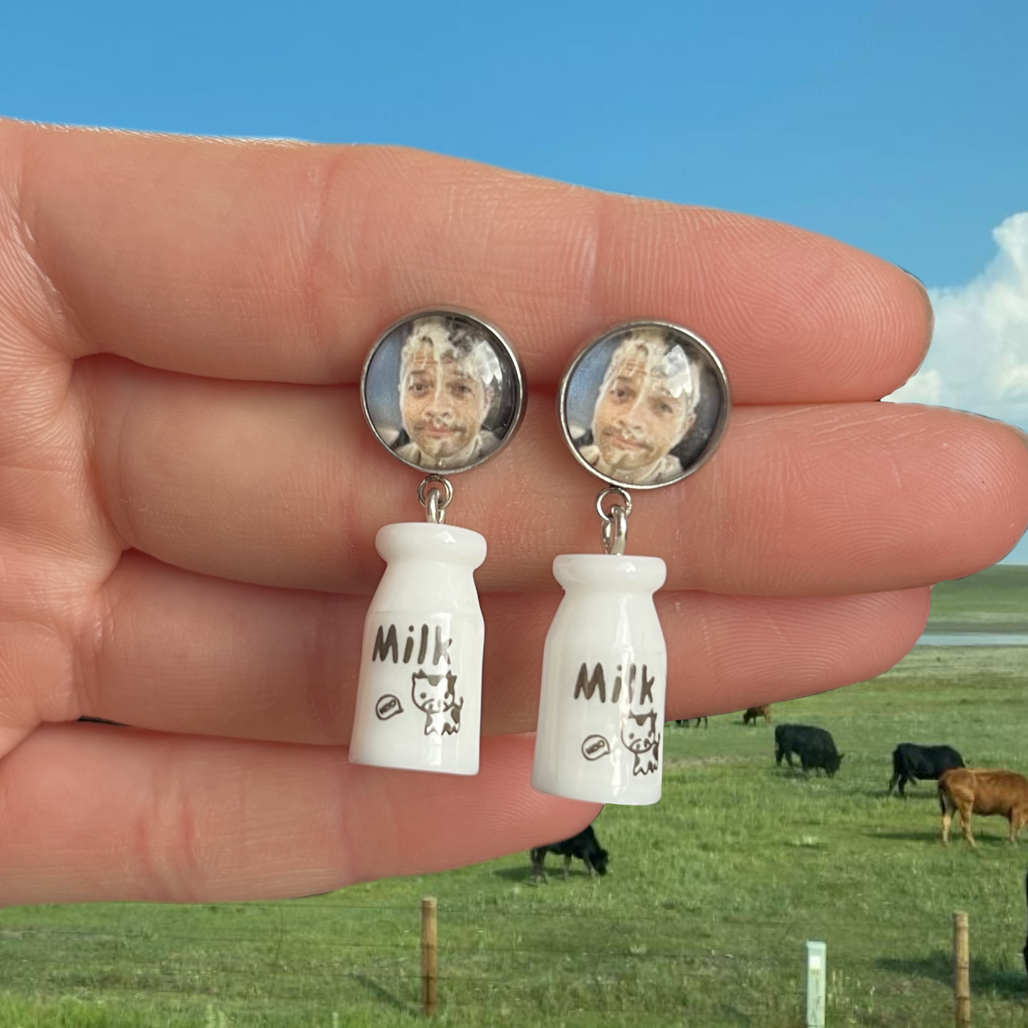 Castiel Milk charm earrings