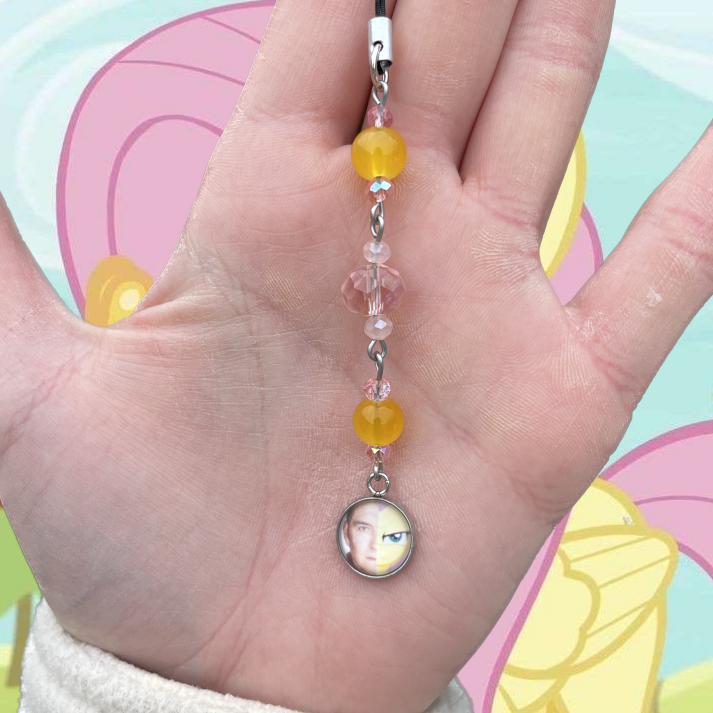 Home-shy phone charm