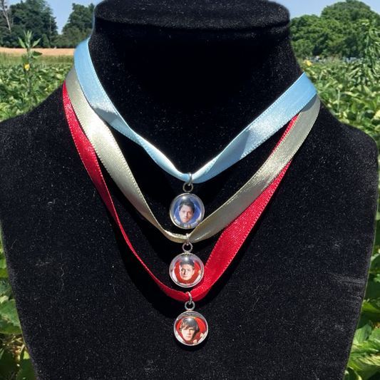 Team Fruit Will ribbon necklace set