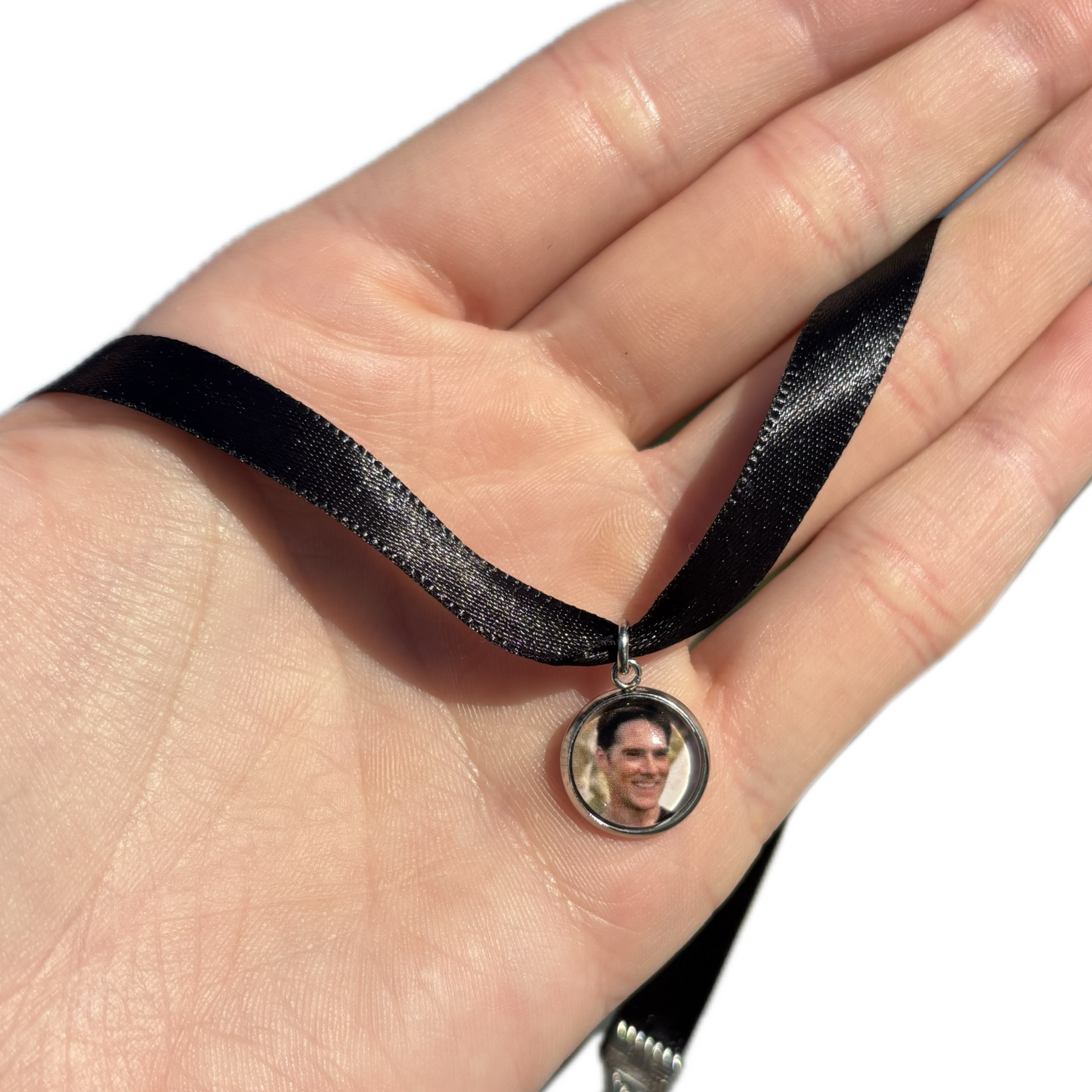 Aaron Hotchner ribbon necklace